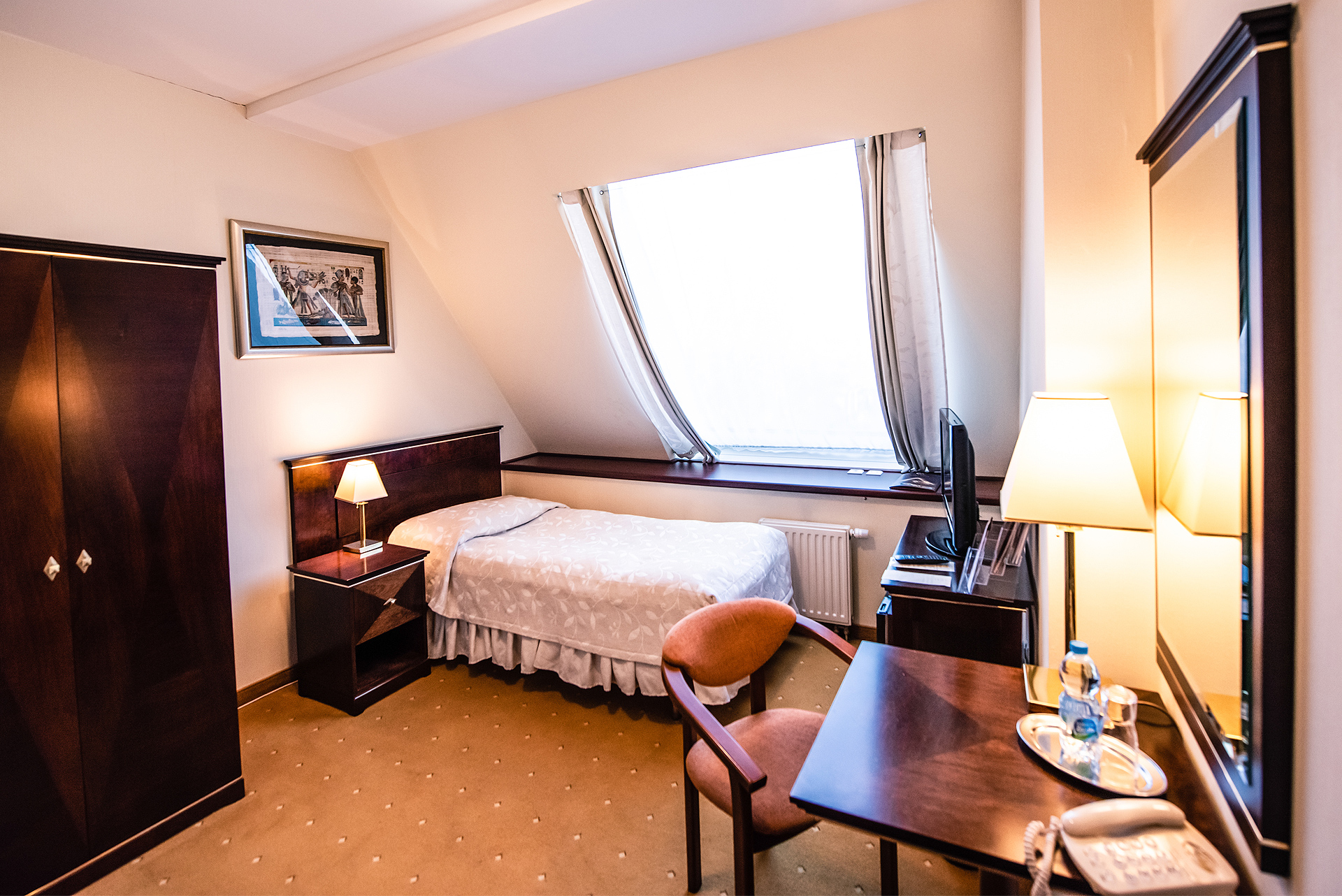 pokoj_ekonomiczny1-1 pokoj_ekonomiczny1-1